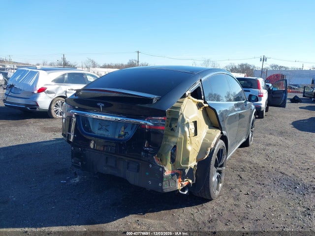 2018 TESLA MODEL X 5YJXCBE24JF114887 Photo 5