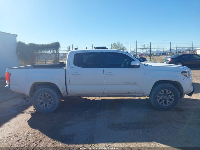 Продажа на аукционе авто 2016 Toyota Tacoma Sr5 V6, vin: 3TMAZ5CN4GM022718, номер лота: 43776710