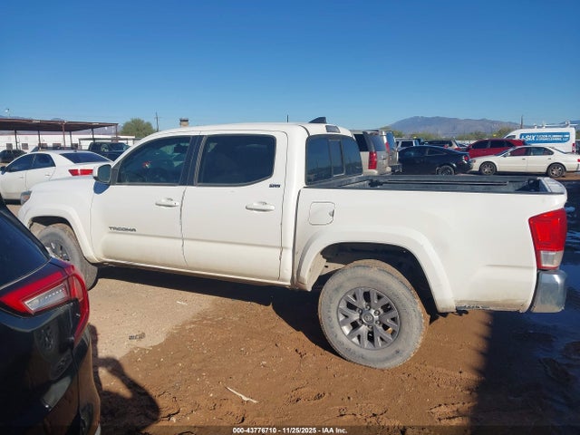 Продажа на аукционе авто 2016 Toyota Tacoma Sr5 V6, vin: 3TMAZ5CN4GM022718, номер лота: 43776710