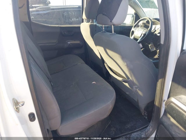 Продажа на аукционе авто 2016 Toyota Tacoma Sr5 V6, vin: 3TMAZ5CN4GM022718, номер лота: 43776710