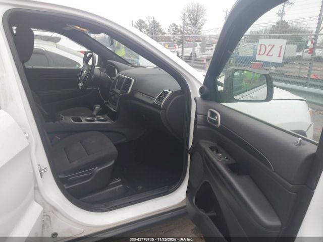 2019 JEEP GRAND CHEROKEE 1C4RJEAG8KC752365 Photo 4