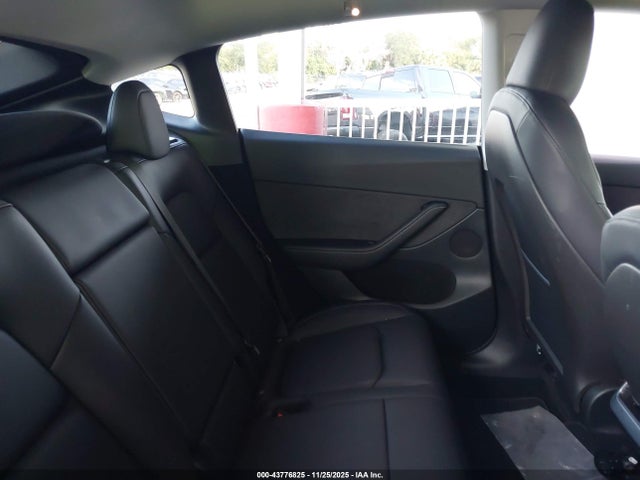 2024 TESLA MODEL Y 7SAYGDEF6RF039213 Photo 7