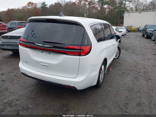 2025 CHRYSLER PACIFICA 2C4RC1BG7SR527962 Photo 3