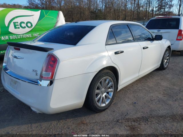 2011 CHRYSLER 300 2C3CA5CG0BH592289 Photo 3