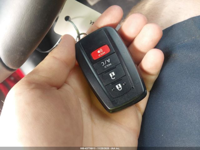 2021 TOYOTA PRIUS PRIME JTDKAMFP6M3172104 Photo 10