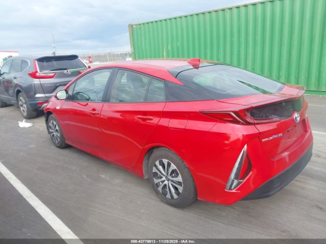 2021 TOYOTA PRIUS PRIME JTDKAMFP6M3172104 Photo 2