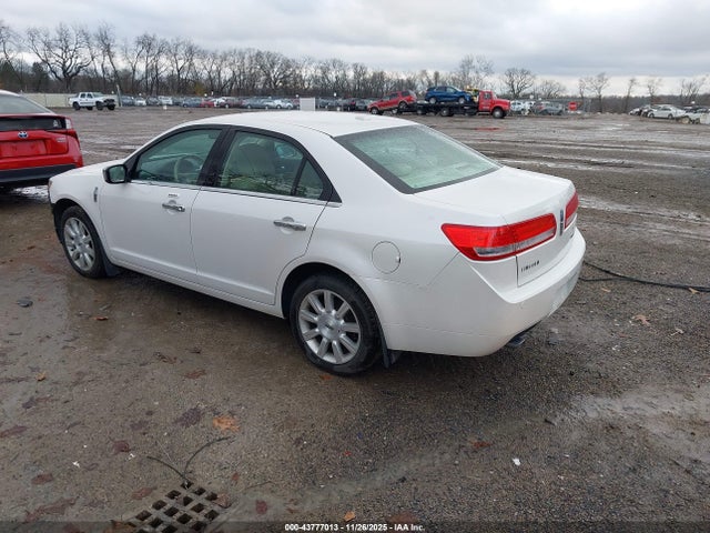 2010 LINCOLN MKZ 3LNHL2GC5AR610270 Photo 2