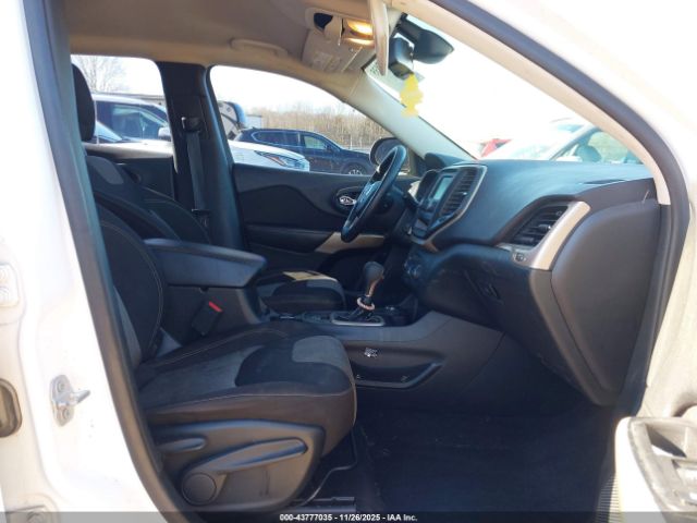 2017 JEEP CHEROKEE 1C4PJMAB5HD217969 Photo 4