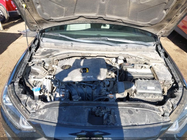 Hyundai Elantra Value Edition 2018 5NPD84LF0JH339640 Image 10