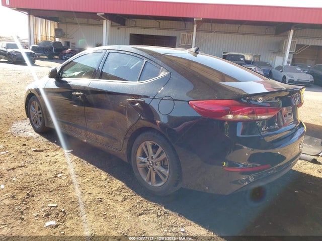 Hyundai Elantra Value Edition 2018 5NPD84LF0JH339640 Image 3