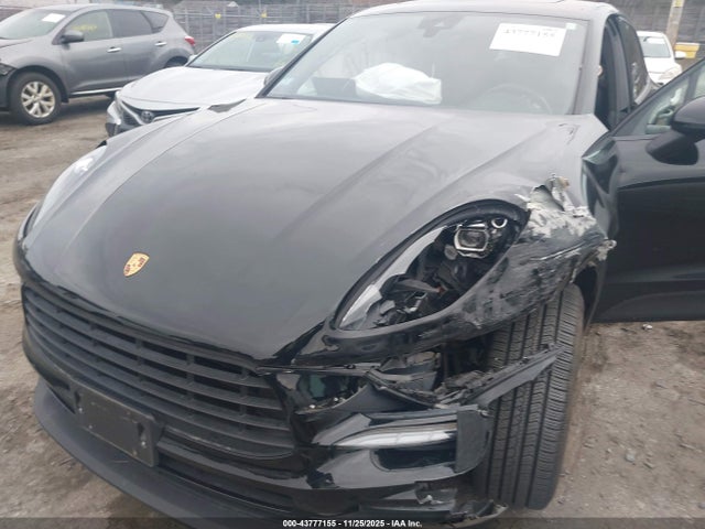 2021 PORSCHE MACAN WP1AA2A51MLB00781 Photo 9