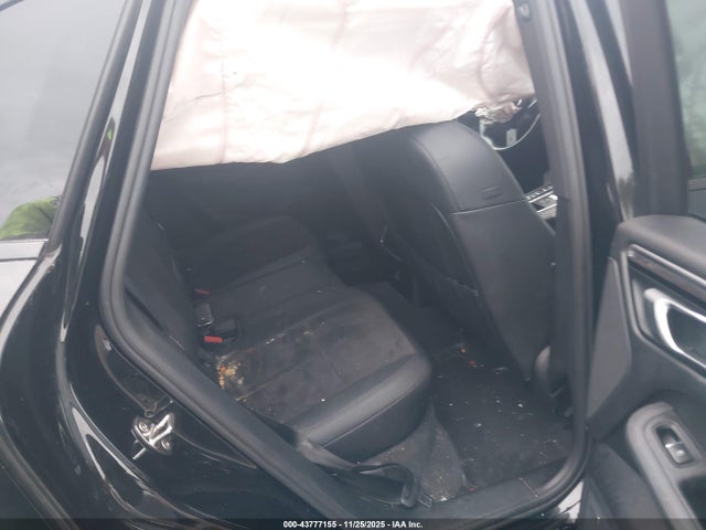 2021 PORSCHE MACAN WP1AA2A51MLB00781 Photo 7
