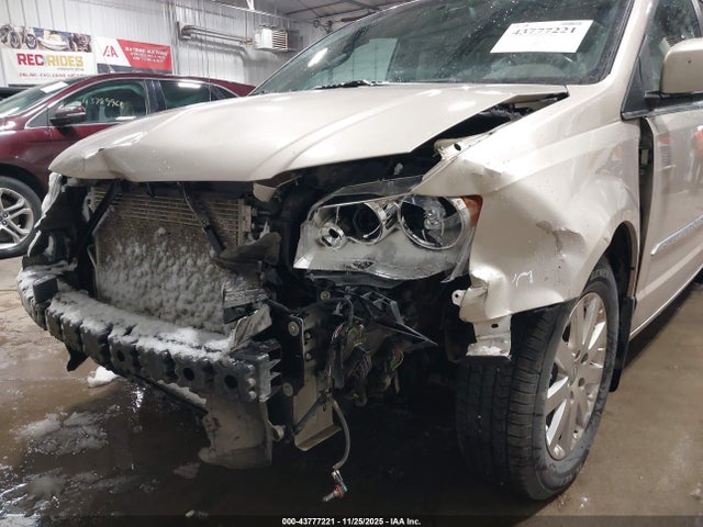 Продаж на аукціоні авто 2015 Chrysler Town & Country Touring, vin: 2C4RC1BG3FR637235, номер лоту: 43777221