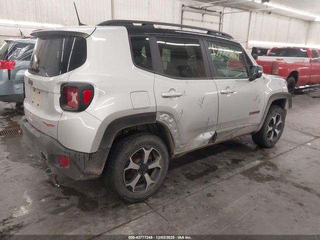 2021 JEEP RENEGADE ZACNJDC16MPN36494 Photo 3