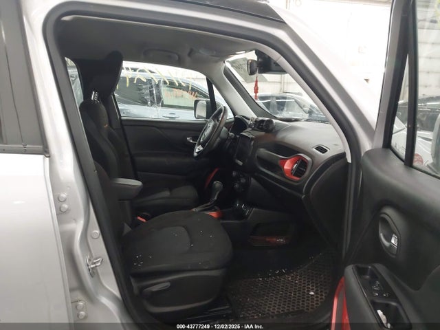 2021 JEEP RENEGADE ZACNJDC16MPN36494 Photo 4