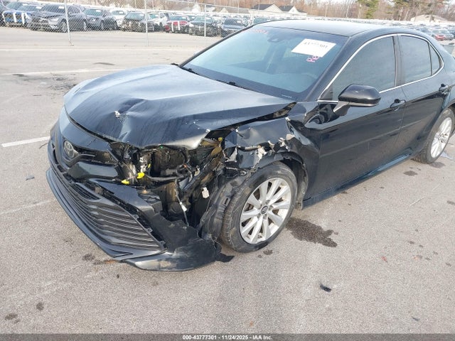 4T1B11HK5JU129925 Toyota CAMRY LE