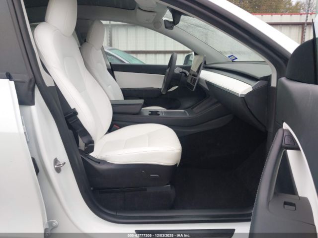 2021 TESLA MODEL Y 5YJYGDEE8MF283457 Photo 4