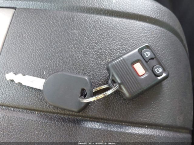 2011 FORD MUSTANG 1ZVBP8AM1B5170133 Photo 10