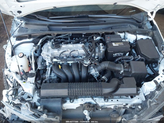 5YFEPMAE6NP297629 Toyota COROLLA LE