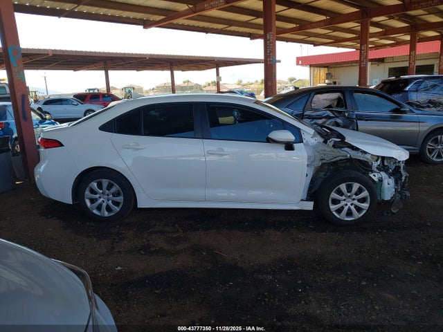 5YFEPMAE6NP297629 Toyota COROLLA LE