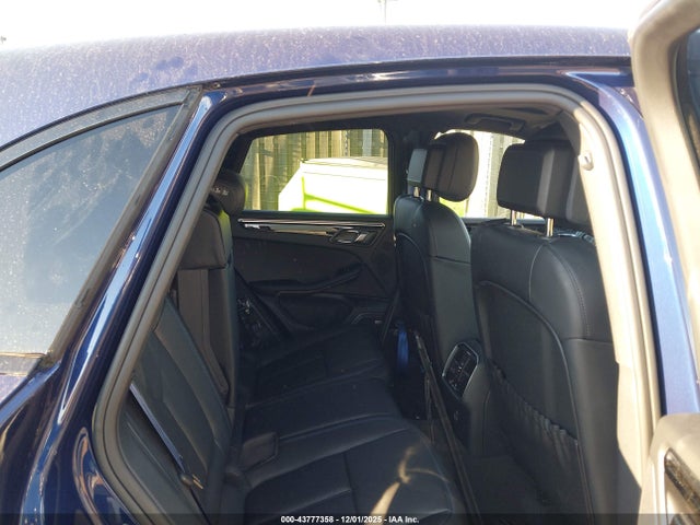 2025 PORSCHE MACAN WP1AA2A59SLB13968 Photo 7
