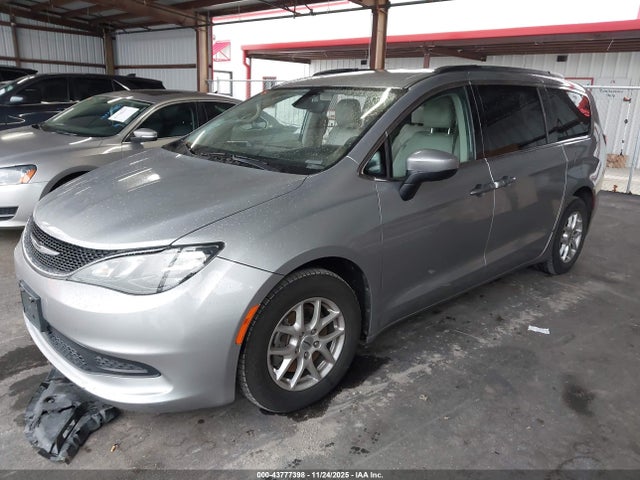 43777398 :رقم المزاد ، 2C4RC1DG0MR542125 vin ، 2021 Chrysler Voyager Lxi مزاد بيع
