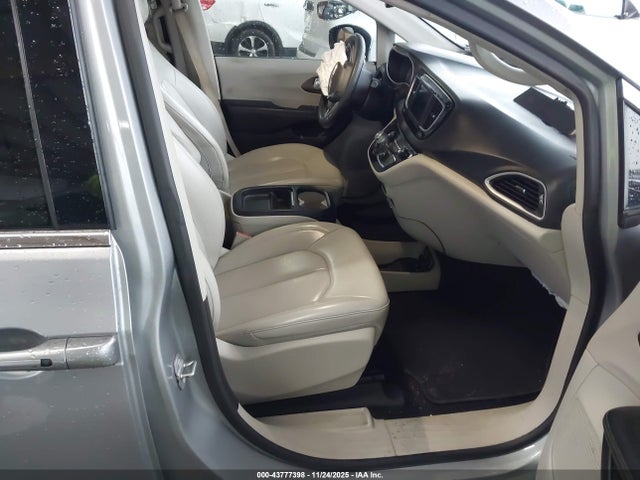 43777398 :رقم المزاد ، 2C4RC1DG0MR542125 vin ، 2021 Chrysler Voyager Lxi مزاد بيع