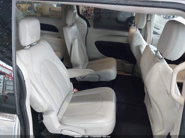 43777398 :رقم المزاد ، 2C4RC1DG0MR542125 vin ، 2021 Chrysler Voyager Lxi مزاد بيع