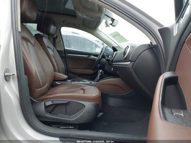 2016 AUDI A3 WAUA7GFF3G1048842 Photo 4