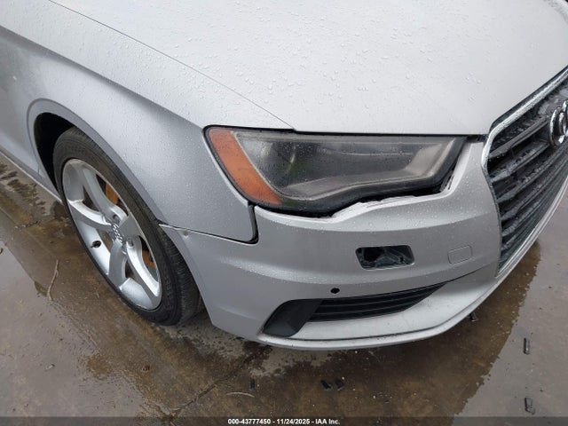 2016 AUDI A3 WAUA7GFF3G1048842 Photo 5