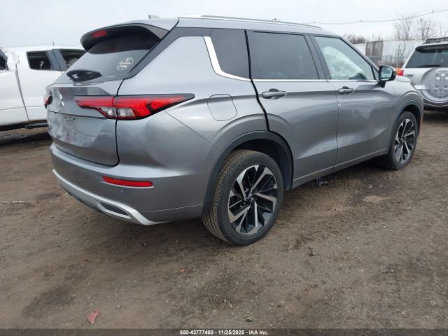 2022 MITSUBISHI OUTLANDER JA4J4VA8XNZ058351 Photo 3