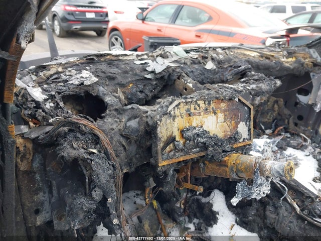 2021 AUDI Q8 WA1EVAF16MD020176 Photo 6