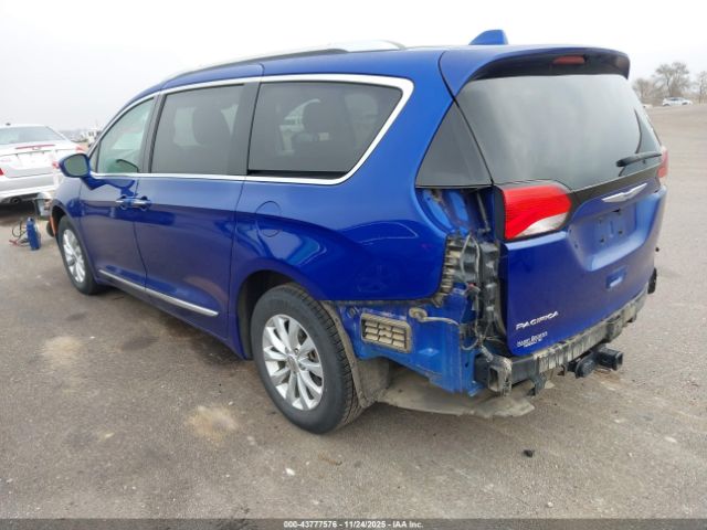 2019 CHRYSLER PACIFICA 2C4RC1BG9KR628145 Photo 2