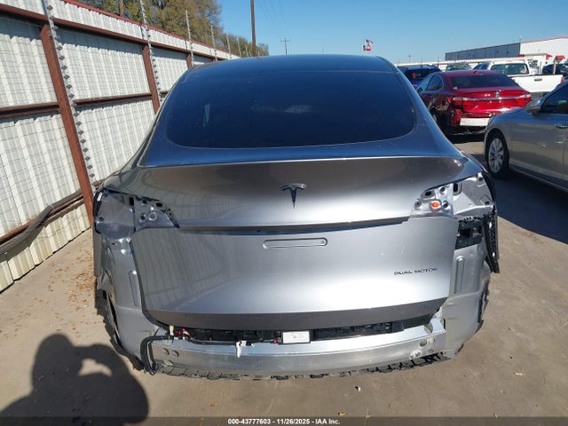 43777603 :رقم المزاد ، 7SAYGDEEXRA320838 vin ، 2024 Tesla Model Y Long Range Dual Motor All-wheel Drive مزاد بيع