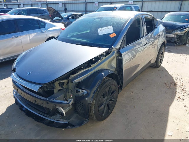 43777603 :رقم المزاد ، 7SAYGDEEXRA320838 vin ، 2024 Tesla Model Y Long Range Dual Motor All-wheel Drive مزاد بيع