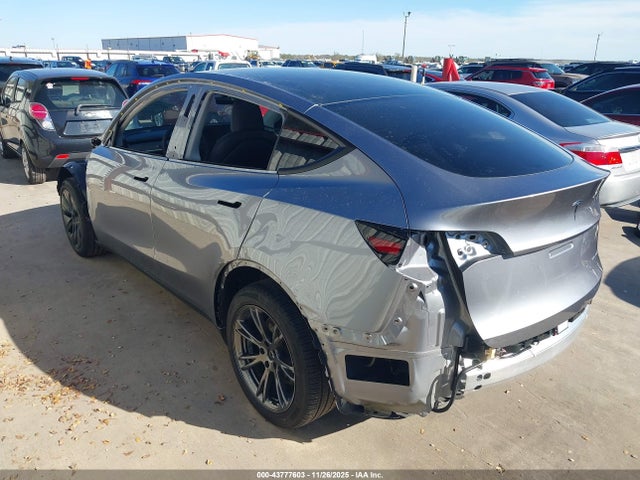 43777603 :رقم المزاد ، 7SAYGDEEXRA320838 vin ، 2024 Tesla Model Y Long Range Dual Motor All-wheel Drive مزاد بيع