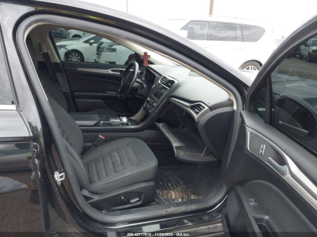 2019 FORD FUSION HYBRID 3FA6P0LU6KR143807 Photo 4
