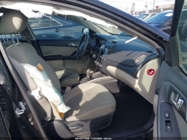 2013 KIA FORTE KNAFU4A20D5739042 Photo 4