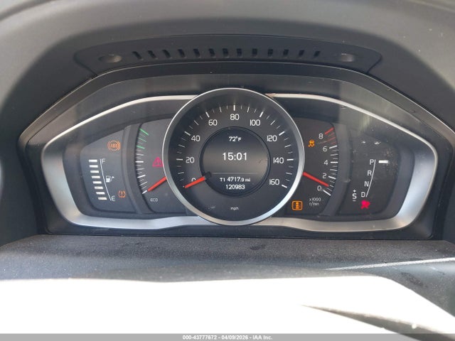 2015 VOLVO XC60 YV440MDJ1F2679878 Photo 6
