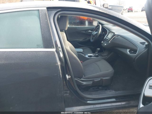 2018 CHEVROLET MALIBU 1G1ZB5ST9JF217253 Photo 4