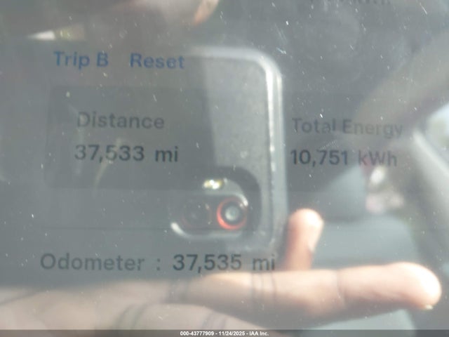 2023 TESLA MODEL Y 7SAYGDEE5PF881514 Photo 6