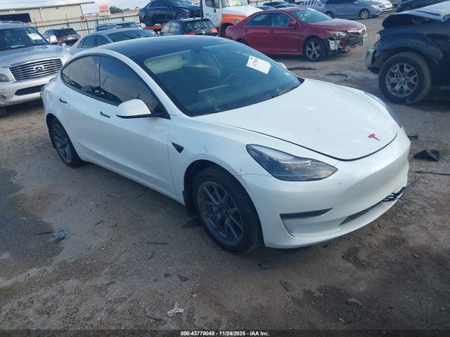 2023 TESLA MODEL 3 5YJ3E1EA0PF569643 Photo 0