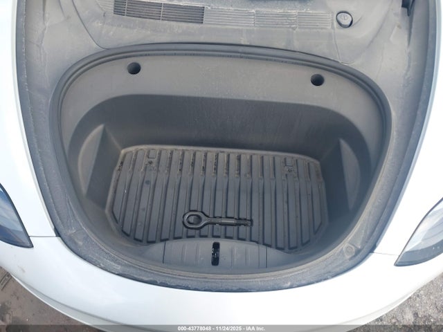 2023 TESLA MODEL 3 5YJ3E1EA0PF569643 Photo 9