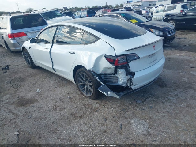 2023 TESLA MODEL 3 5YJ3E1EA0PF569643 Photo 2