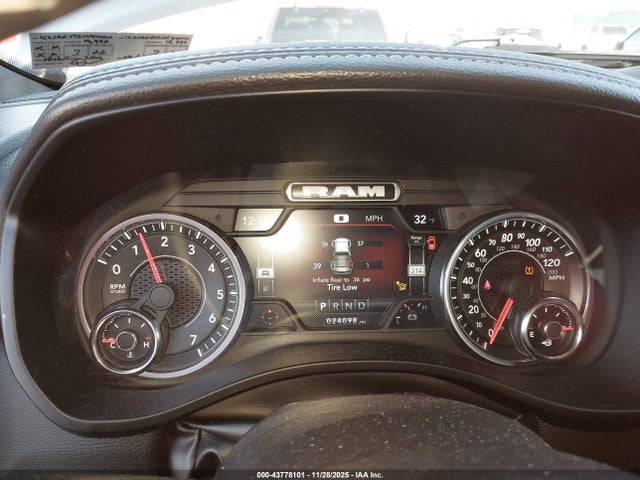 2022 RAM 1500 1C6SRFVTXNN478173 Photo 6