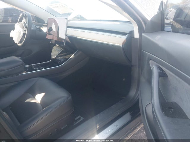 2020 TESLA MODEL 3 5YJ3E1EA1LF427506 Photo 4
