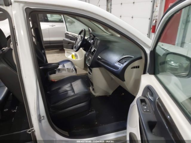 2016 CHRYSLER TOWN & COUNTRY 2C4RC1BG3GR140977 Photo 4