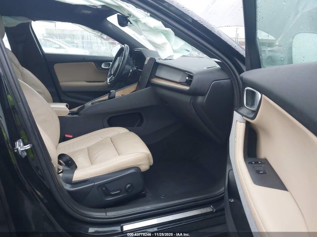 2022 POLESTAR 2 LPSED3KA0NL052549 Photo 4