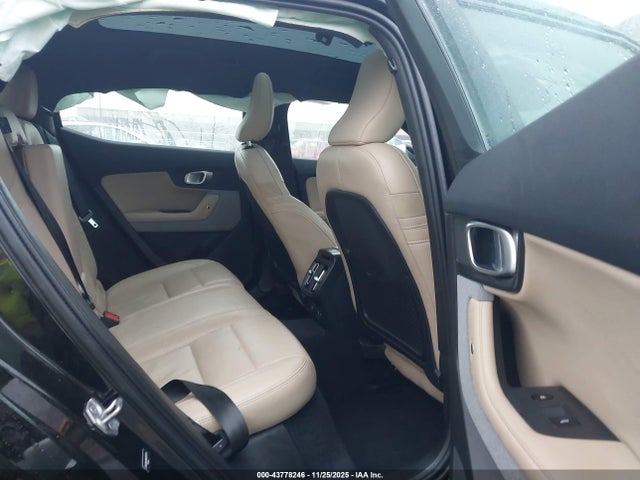 2022 POLESTAR 2 LPSED3KA0NL052549 Photo 7