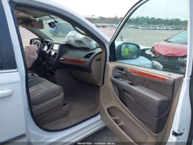 2014 CHRYSLER TOWN & COUNTRY 2C4RC1BGXER346598 Photo 4